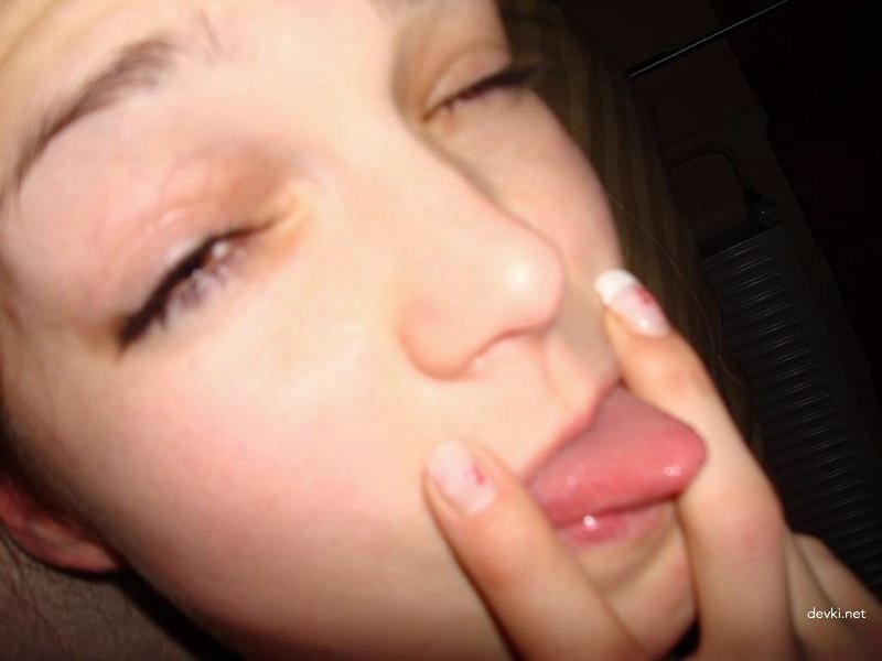 Hot Amateur Birthday Sex - Russian Girl Fucks Boyfriend in Explicit Homemade Porn Pics