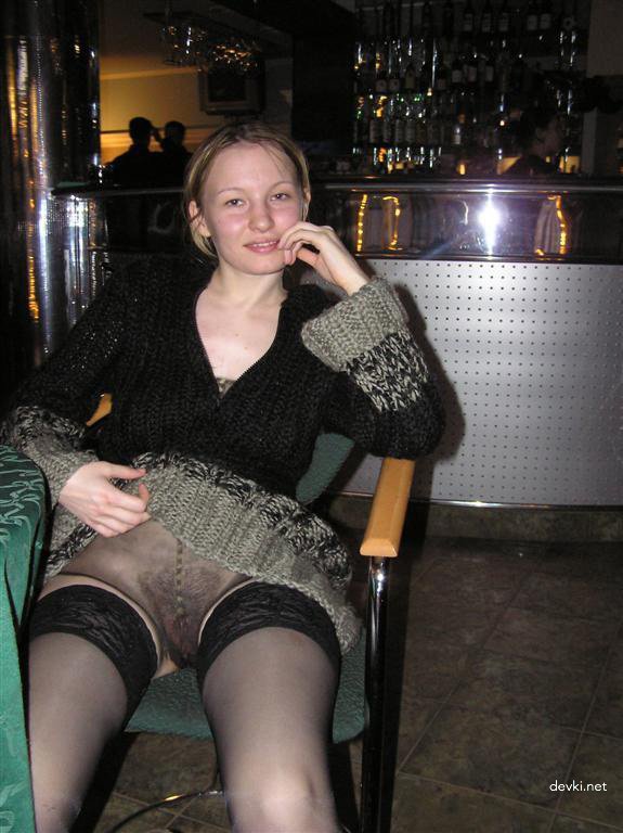 Topless Girls Without Panties: Explicit Amateur Porn Photos