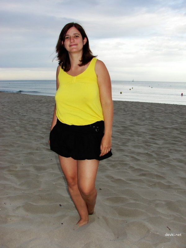 Hot Amateur Couple Vacation Photo Report: Explicit Family Fun