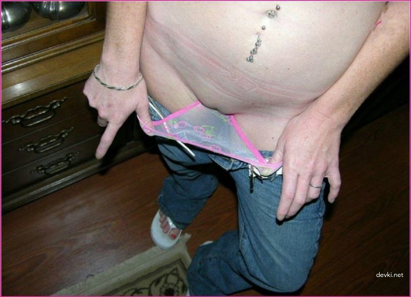 Amateur Babe Gives Blowjob to Boyfriend Outdoors - Explicit Outdoor Oral Sex Scene