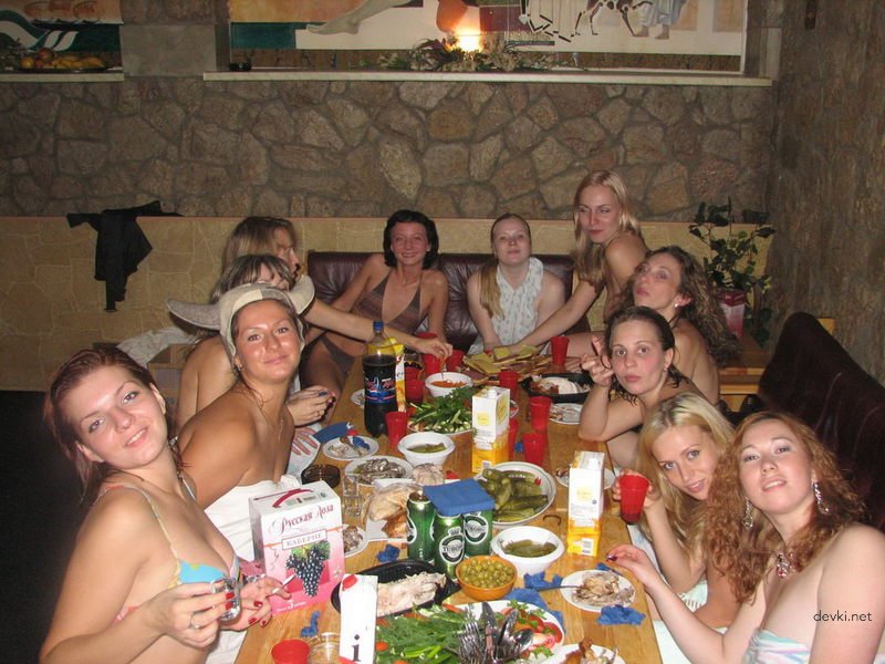 Wild Girls-Only Party: Amateur Photos of Closed Bachelorette Bash