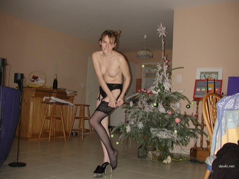 Adult Vacation Fun: Explicit Amateur Porn Photos