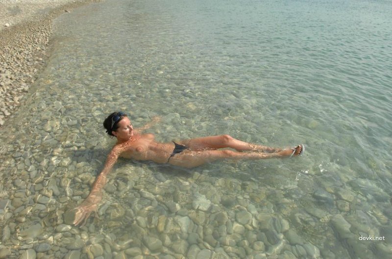 Outdoor Amateur Porn: Hot Girl Gets Paid for Public Sex