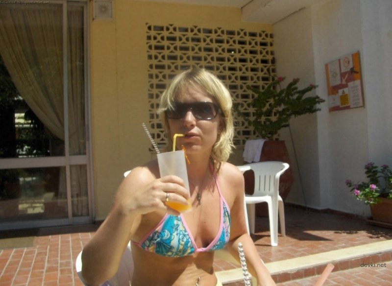 Hot Vacation Sex: Amateur Couple's XXX Getaway Photos