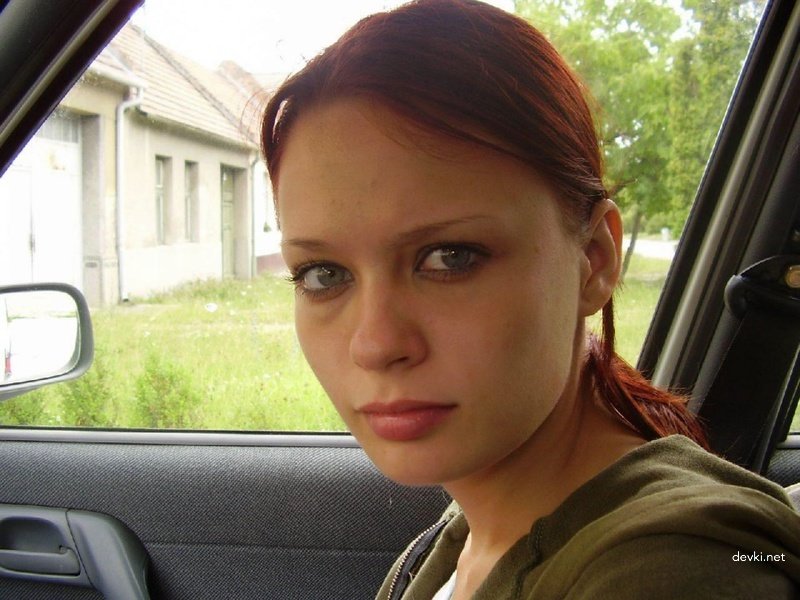 Amateur Porn Pics: Hot Girl's Private Collection of Explicit Photos