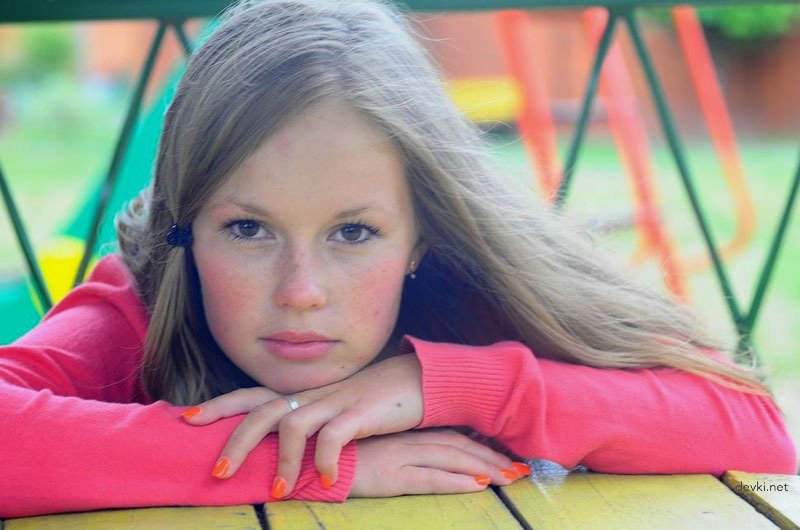 Teen Girl's Explicit Modeling Debut: Young Amateur Porn Photos