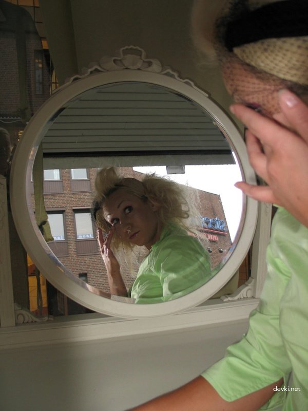 26-Year-Old Amateur Girl's Explicit Homemade Porn Pics