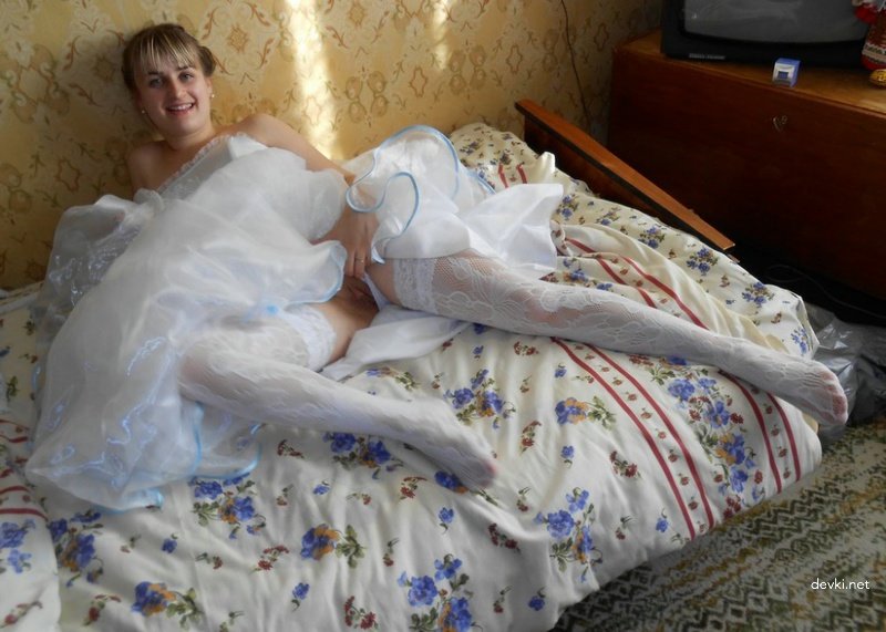 Hot Amateur Wedding Night Photos - Explicit Bride and Groom Sex Tape