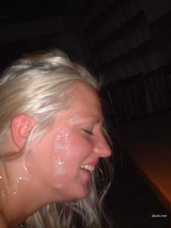 Hardcore Blonde Amateur Gets Fucked in Explicit Porn Photo Shoot