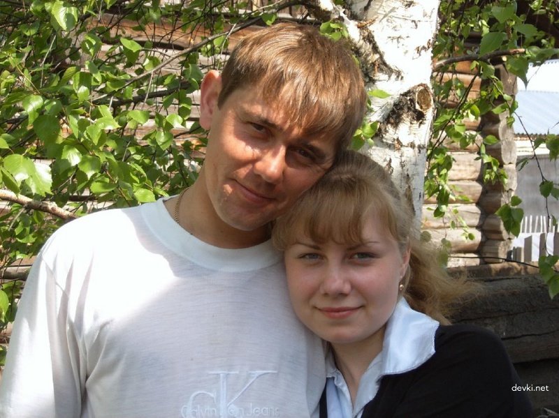 Young couple amateur sex tape: Explicit homemade porn photos.