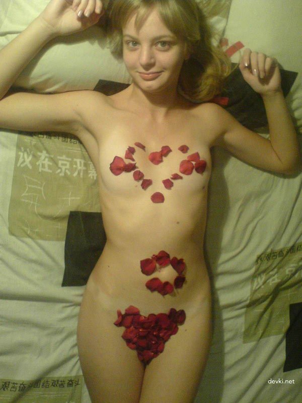 Steamy Amateur Porn: Romantic Evening with Explicit Photos