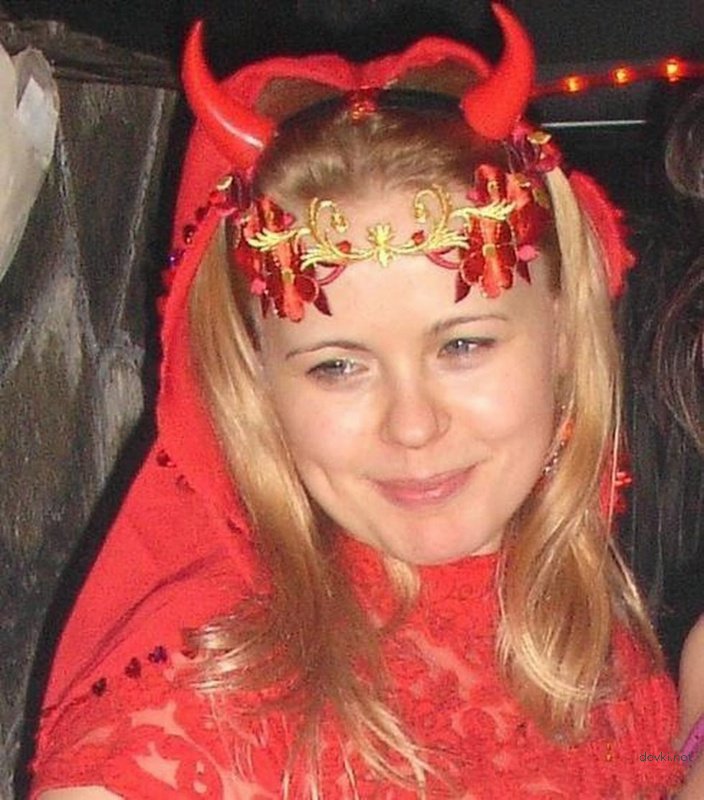 Extreme Close-Up of Amateur Pussy - Explicit Porn Photo