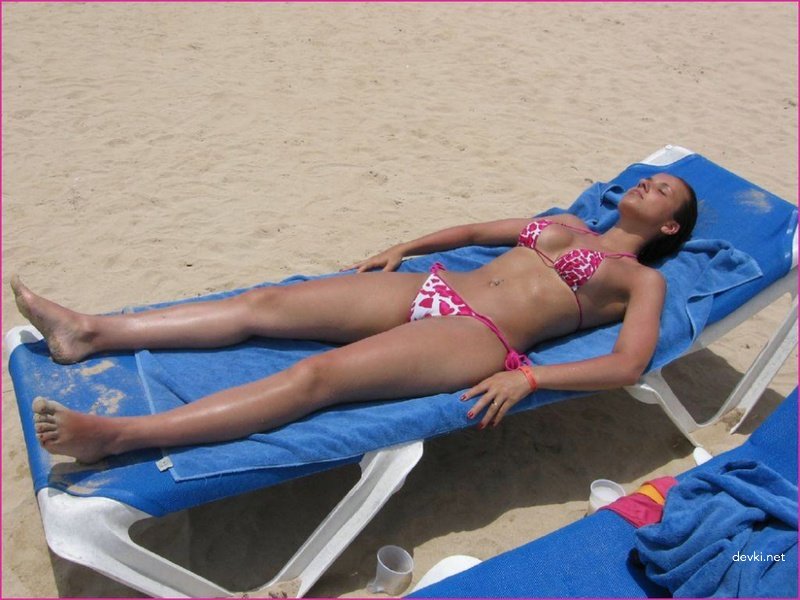 Young couple enjoys hot sex session - Amateur porn photo shoot