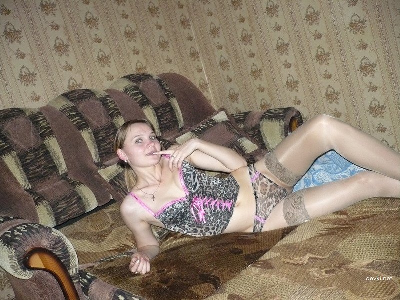 Hot Amateur Slut Loves Hardcore Fucking - Explicit Amateur Porn Pics