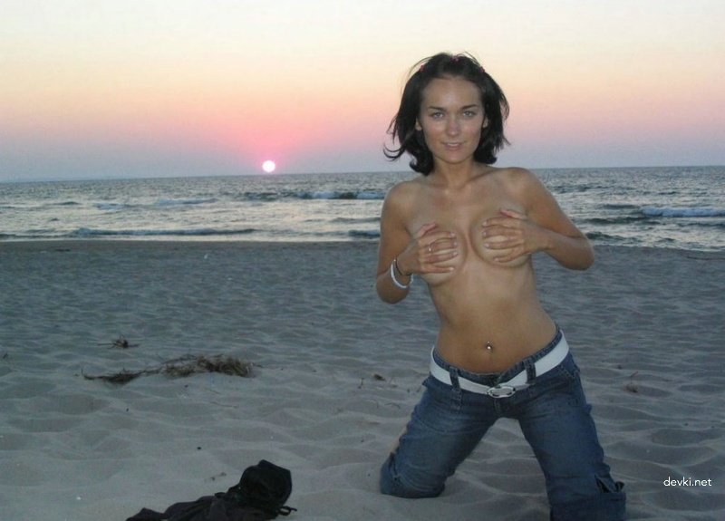 Drunk Amateur Slut Gets Wild in Explicit Sex Session