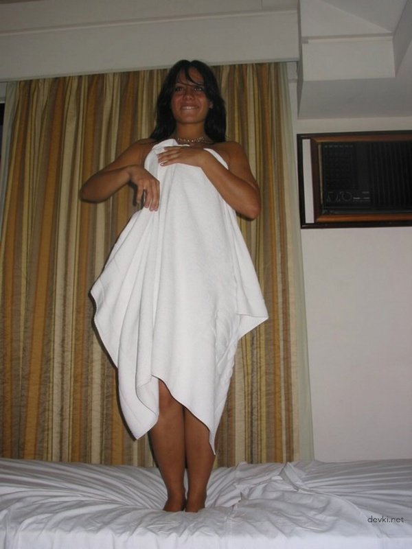 Hot Latina Gets Fucked Hard in Amateur Porn Photo Shoot