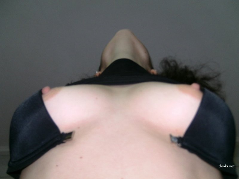 Drunk Girlfriend at Home: Extreme Amateur Sex Photos