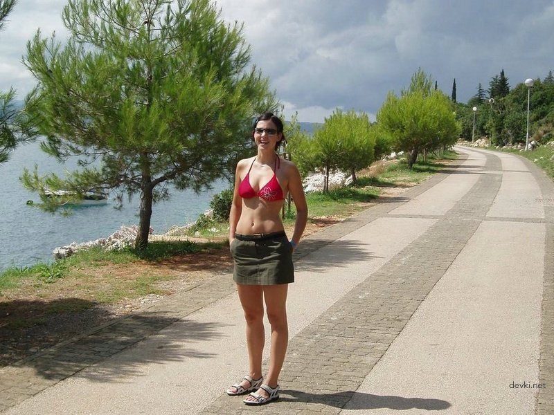 Hot Vacation Sex: Amateur Couple Gets Naughty in Explicit Porn Photos