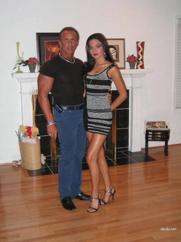 Money-Hungry Young Babe Gets Fucked for Cash in Amateur Porn