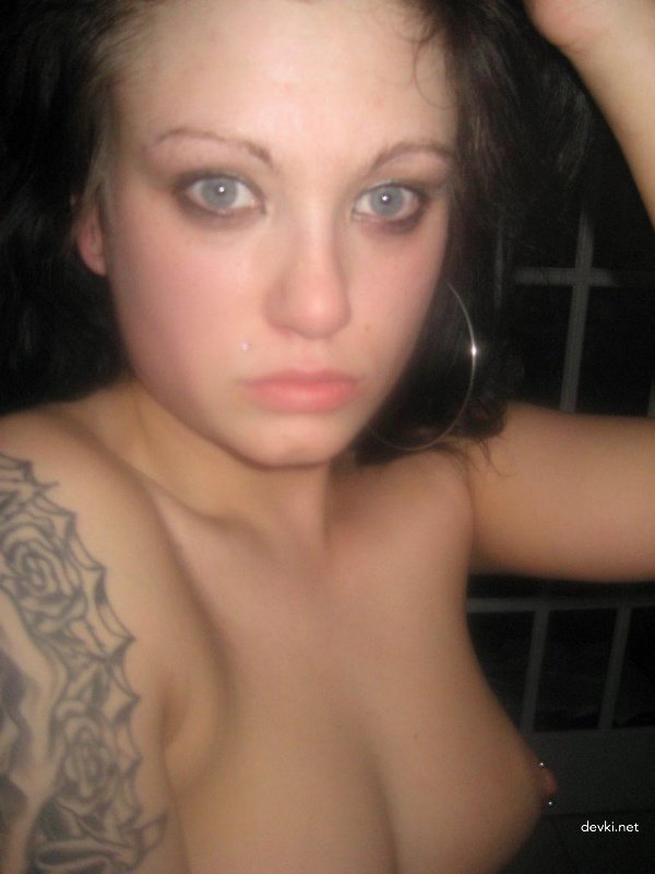 Money-Hungry Young Babe Gets Fucked for Cash in Amateur Porn