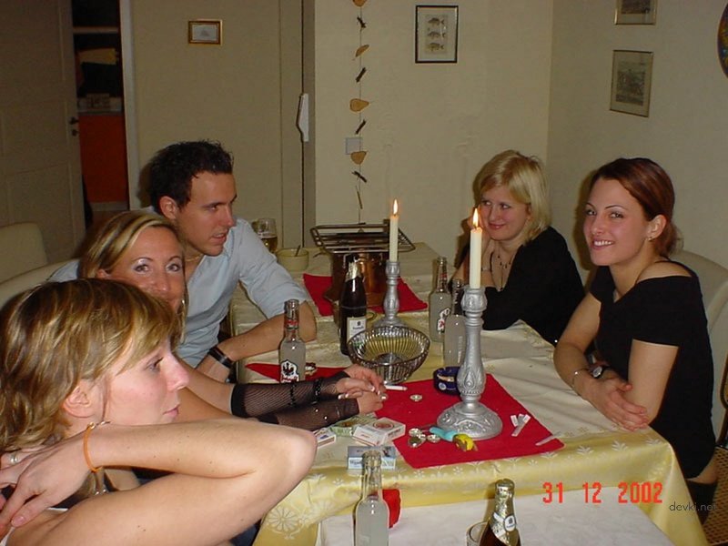 Drunk amateur gets first anal dildo - Explicit homemade porn