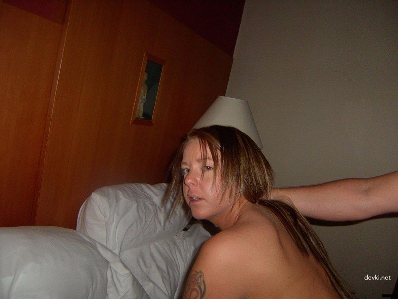 Young Girl Loves Cum: Explicit Amateur Porn Photo Collection