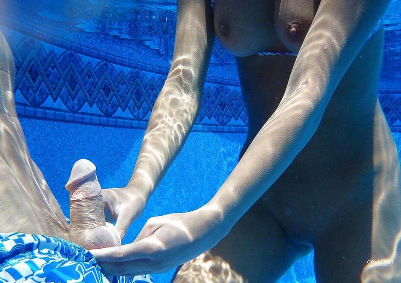 Underwater Fear Challenge: Amateur Attempt at Conquering Water Phobia