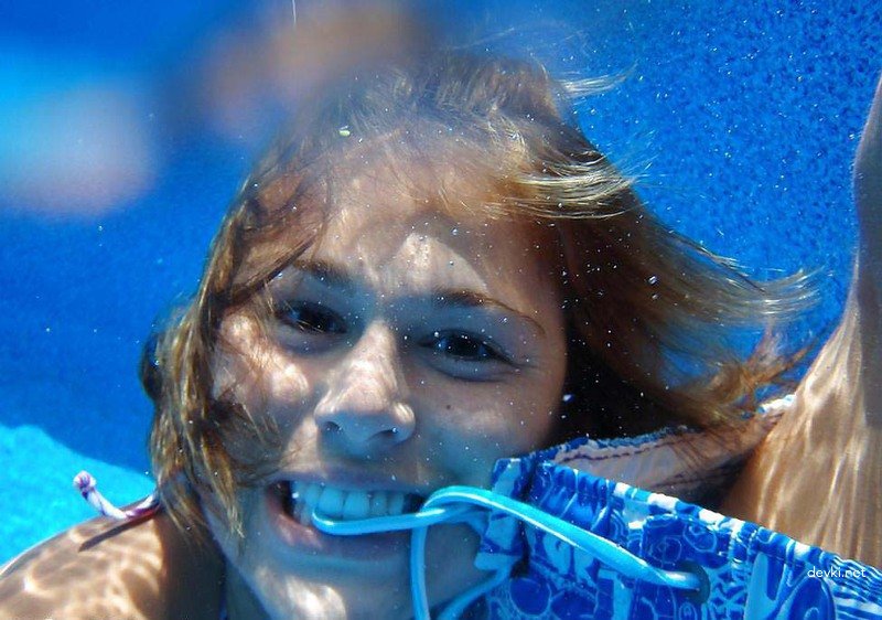 Underwater Fear Challenge: Amateur Attempt at Conquering Water Phobia