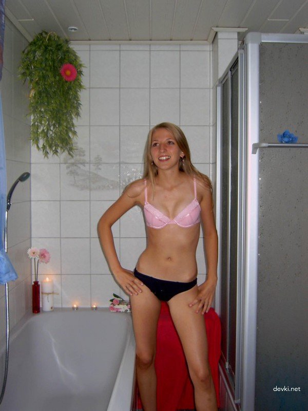 Drunk Office Worker Gets Fucked - Explicit Amateur Porn Photo