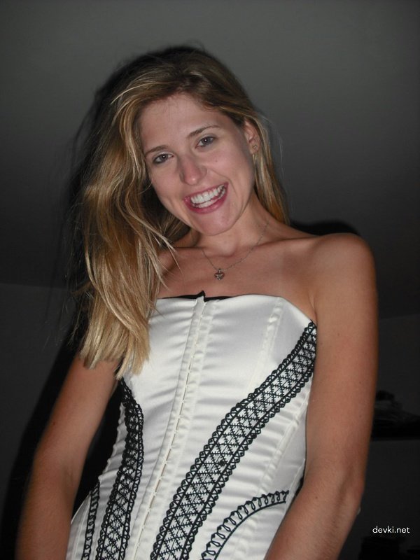 Leaked Amateur Girlfriend Photo - Explicit Content Revealed