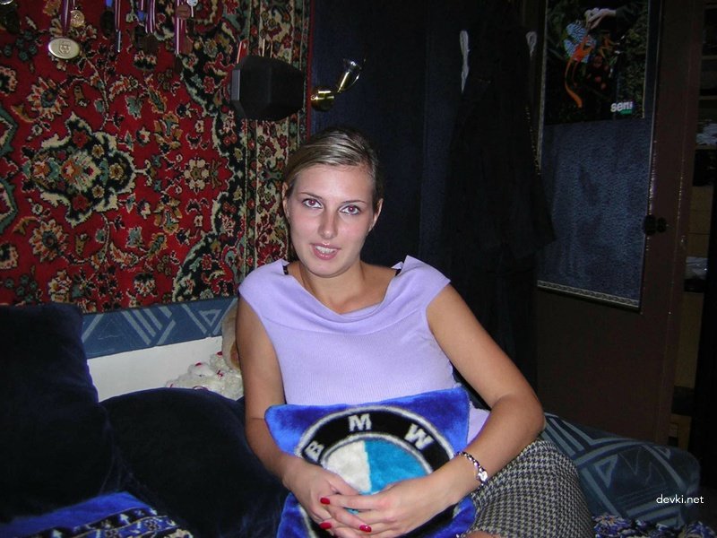 Lonely Neighbor Amateur Photo: Hot and Horny MILF Exposed