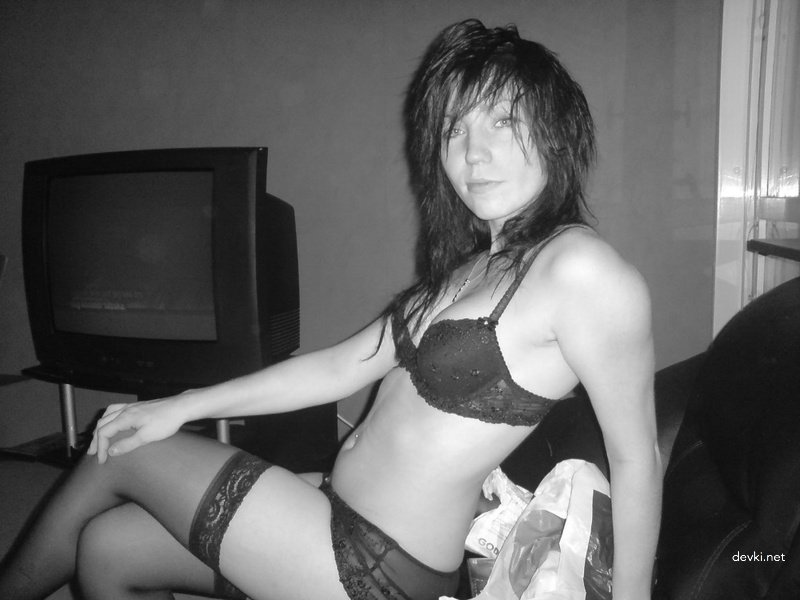 Raw Homemade Fuck with Blowjob Queen - Amateur Porn Photo