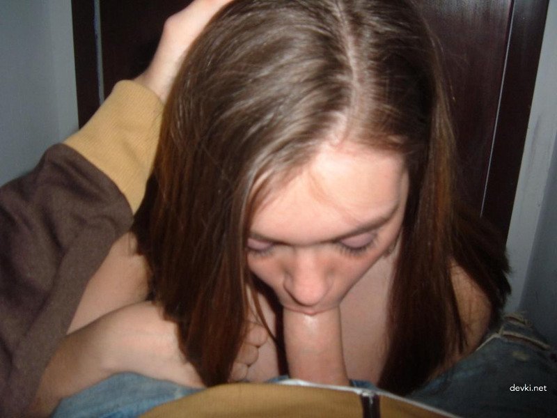 Amateur College Girl Swallows Cum - Explicit Blowjob Photo