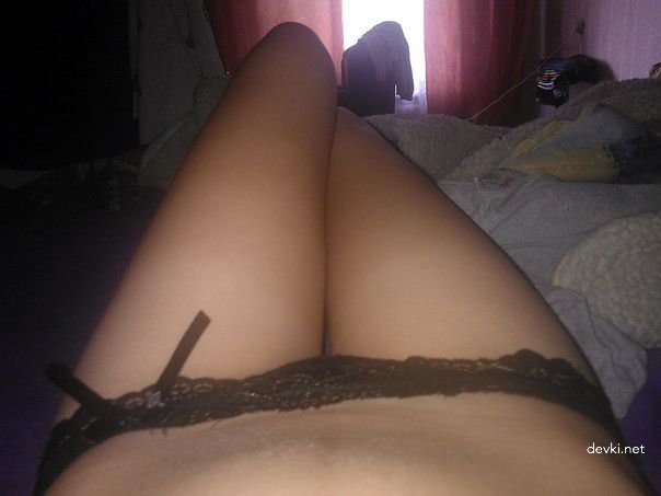 Sexy Girls Naked and Loving Sex: Explicit Amateur Porn Pics