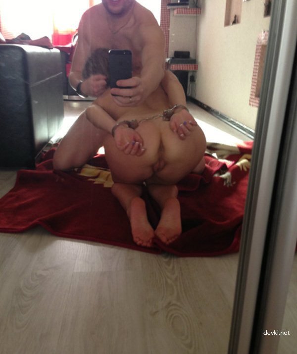 Hotwife Takes Curved Cock in Amateur Porn Pics