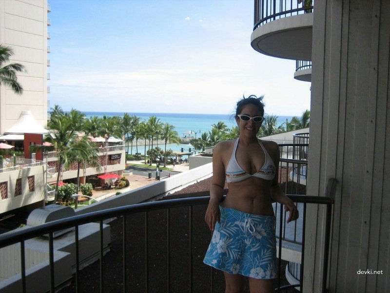 Brunette beauty sucks cock and rides it with her pussy