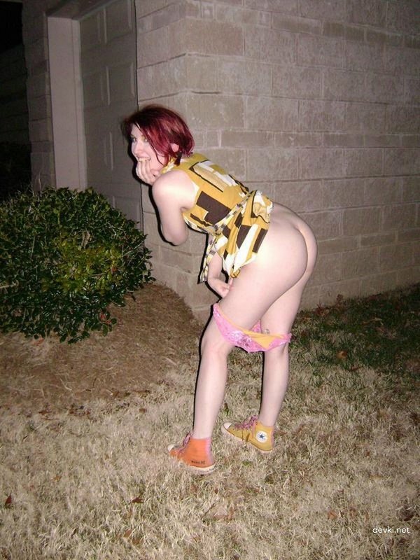 Redhead Blowjob: Amateur Porn Photo of Dick Sucking