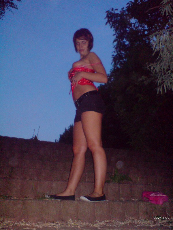 Amateur Slut Stretches Pussy with Huge Dildo - Explicit Porn Photo