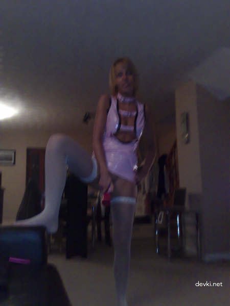 Hot Blonde Amateur Porn: Explicit Sex Photos