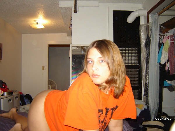 Super Hot Amateur Teen Naked - Explicit Porn Photos