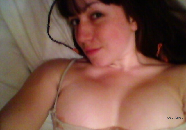 Hot Blowjob by Sexy Amateur Babe - Explicit Oral Sex Photos