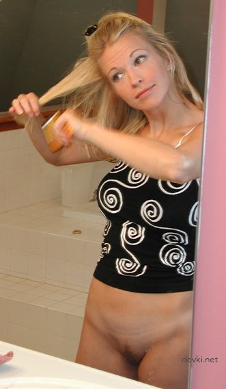 Blonde Amateur Porn Photos - Explicit Blonde Porn Pics for Free