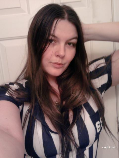 Chubby Slut Craves Rough Sex: Amateur Porn Photos