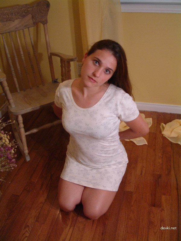 Amateur Girlfriend Sucking Lover's Cock - Explicit Blowjob Photo