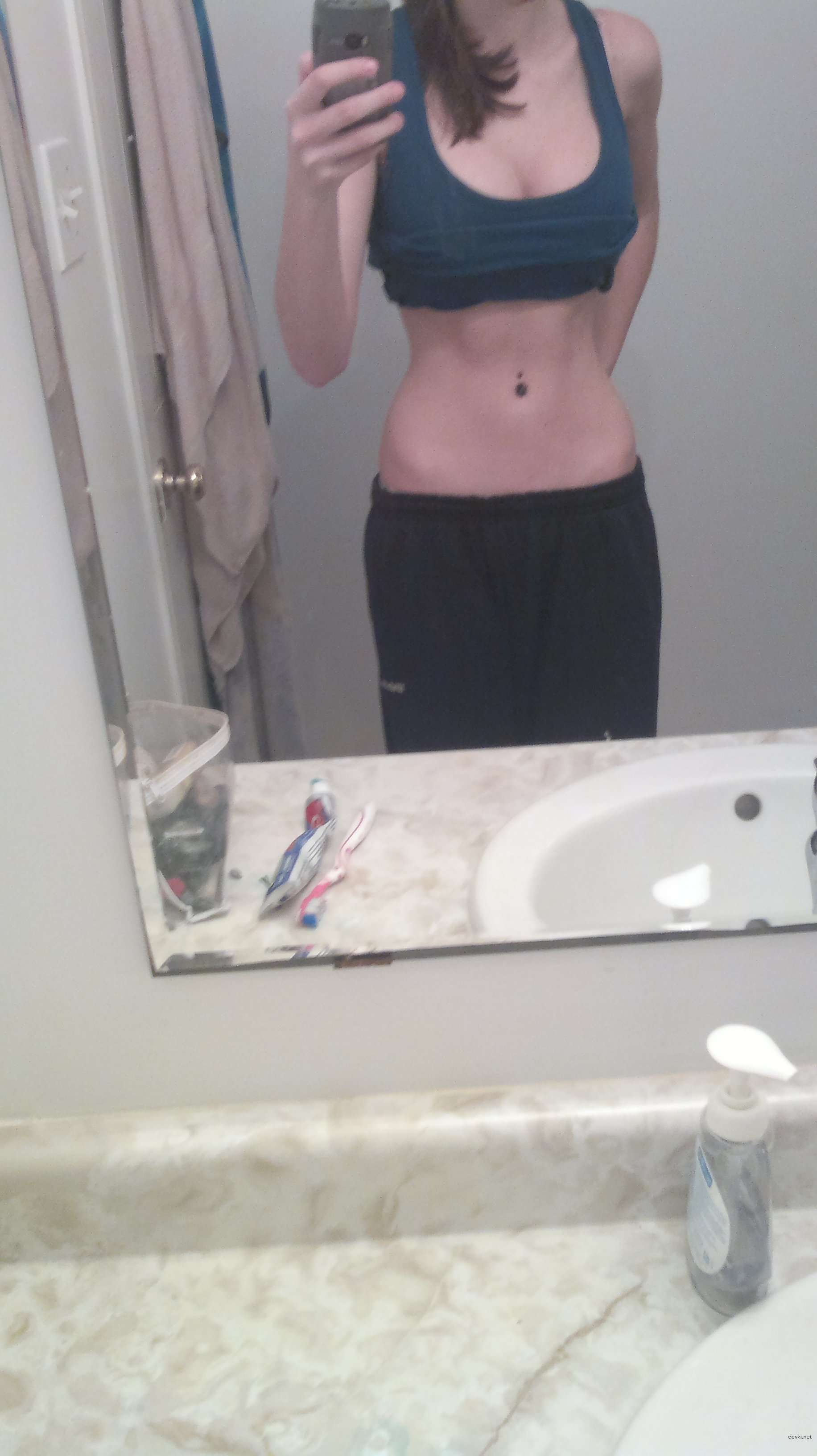 Uncensored Amateur Babes and MILFs Nude Photos - Explicit XXX Pics