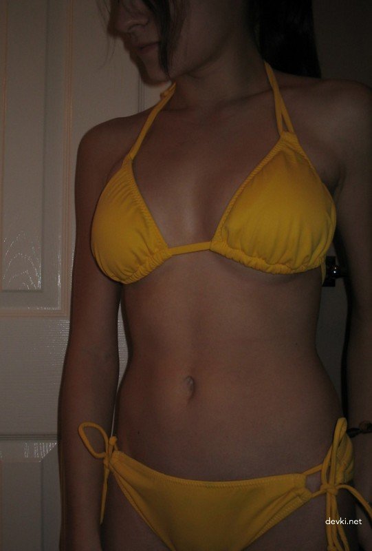 Hot Naked Brunette Amateur Porn Pics - Explicit XXX Photos