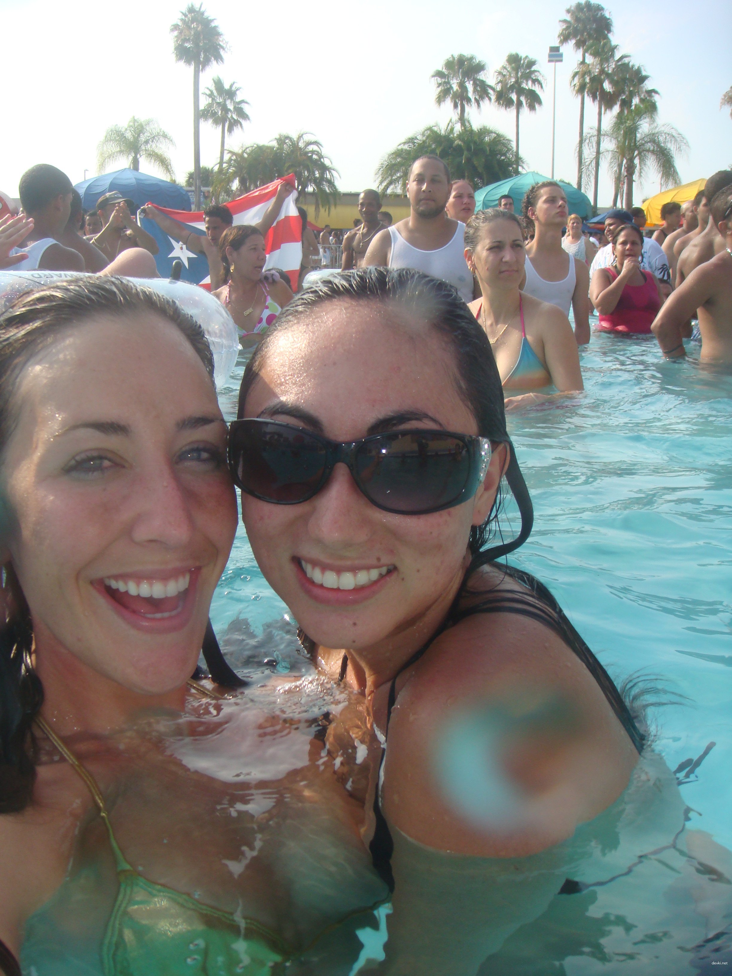 Explicit Amateur Group Sex with Girls - Hardcore Porn Photos