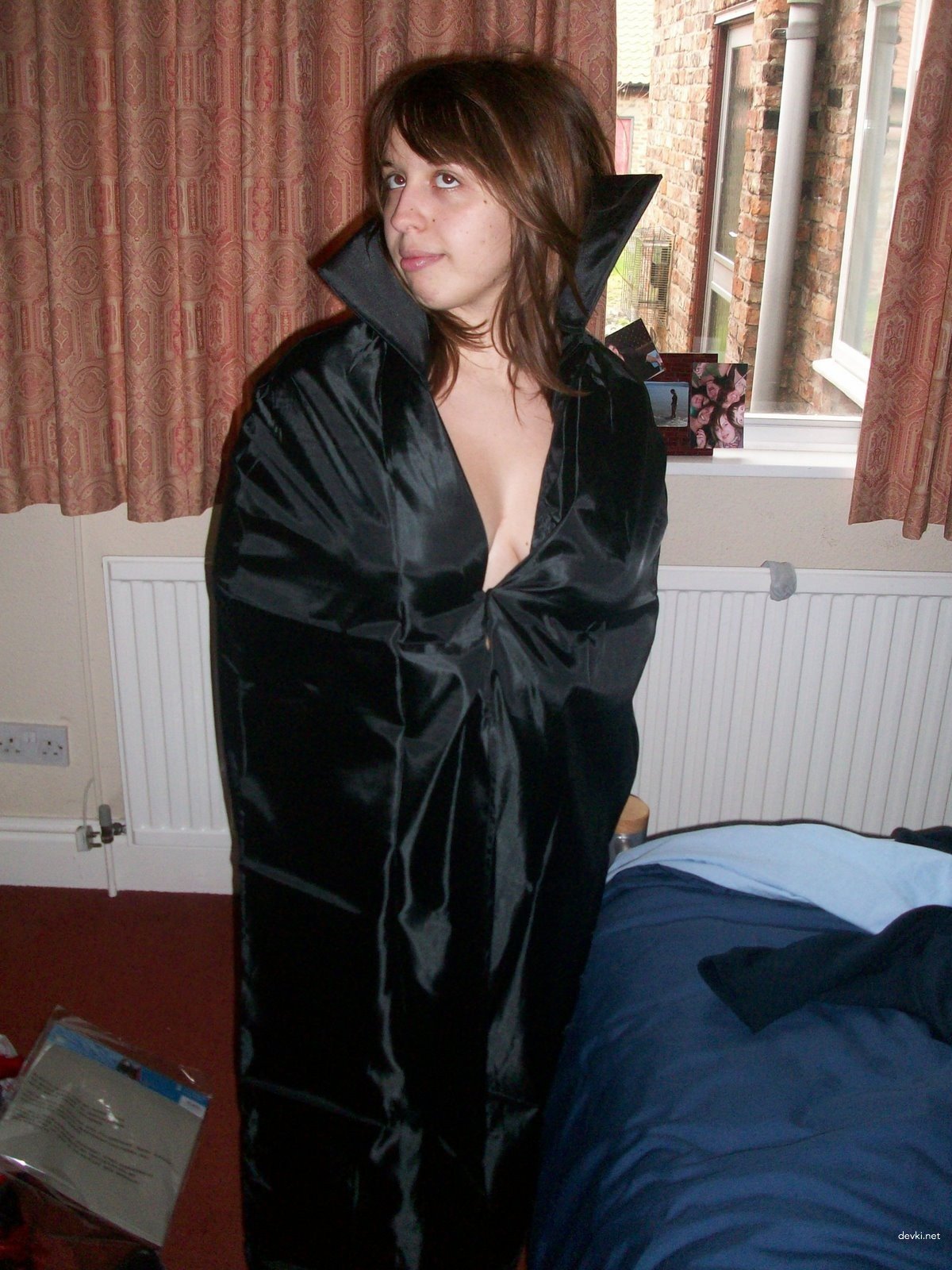 Naked Vampire Amateur Photo: Explicit and Bold Nude Vampiress Display