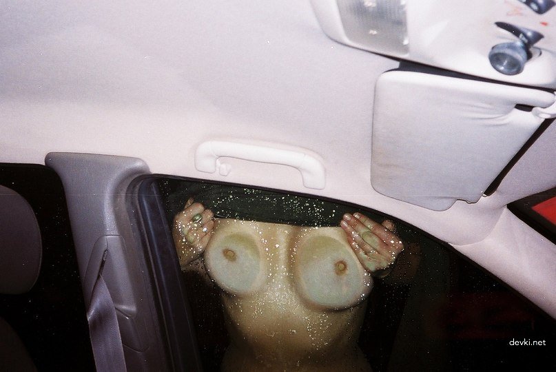 Hot Amateur Porn Pics: Beautiful Nude Photos of Sexy Babes