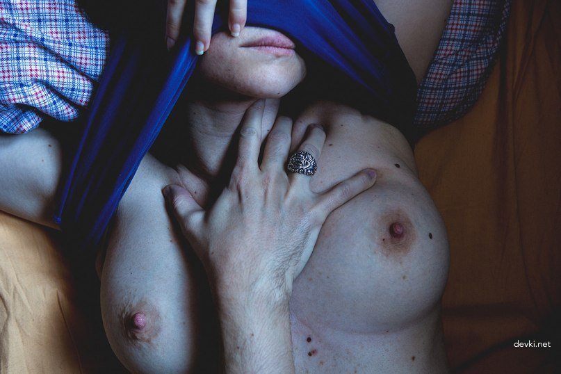 Hot Amateur Porn Pics: Beautiful Nude Photos of Sexy Babes